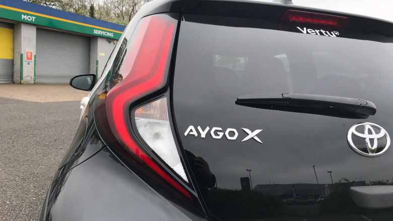Toyota Aygo X 1.0 VVT-i Edge 5dr Auto Petrol Hatchback